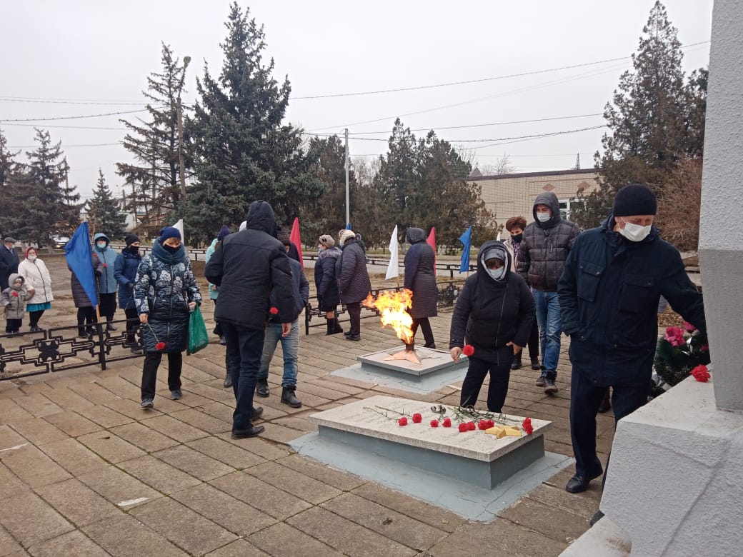 Погода город зерноград. Посёлок экспериментальный Зерноград. Зерноградский районный. Пос экспериментальный Зерноградский район развлечения. Пожар в Зернограде сегодня.